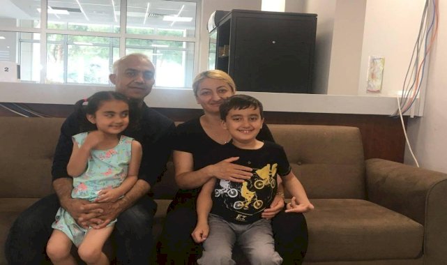 9 Yaşındaki Depremzede Otizmli Berk, 4 Aydır Tek Göz Odada Yaşıyor!