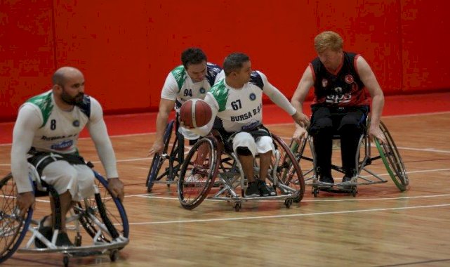 Bursa Büyükşehir sporda zirveye oynuyor