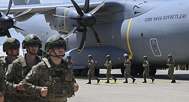 Türk askerinin Kosova'ya intikali gözleri Türkiye'ye çevirdi