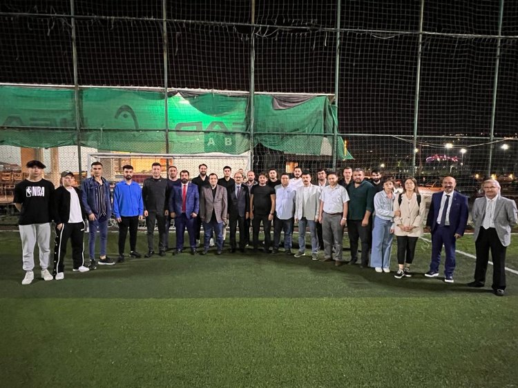 Yolcu ile Dost Meclisi'nde sohbet dolu buluşma