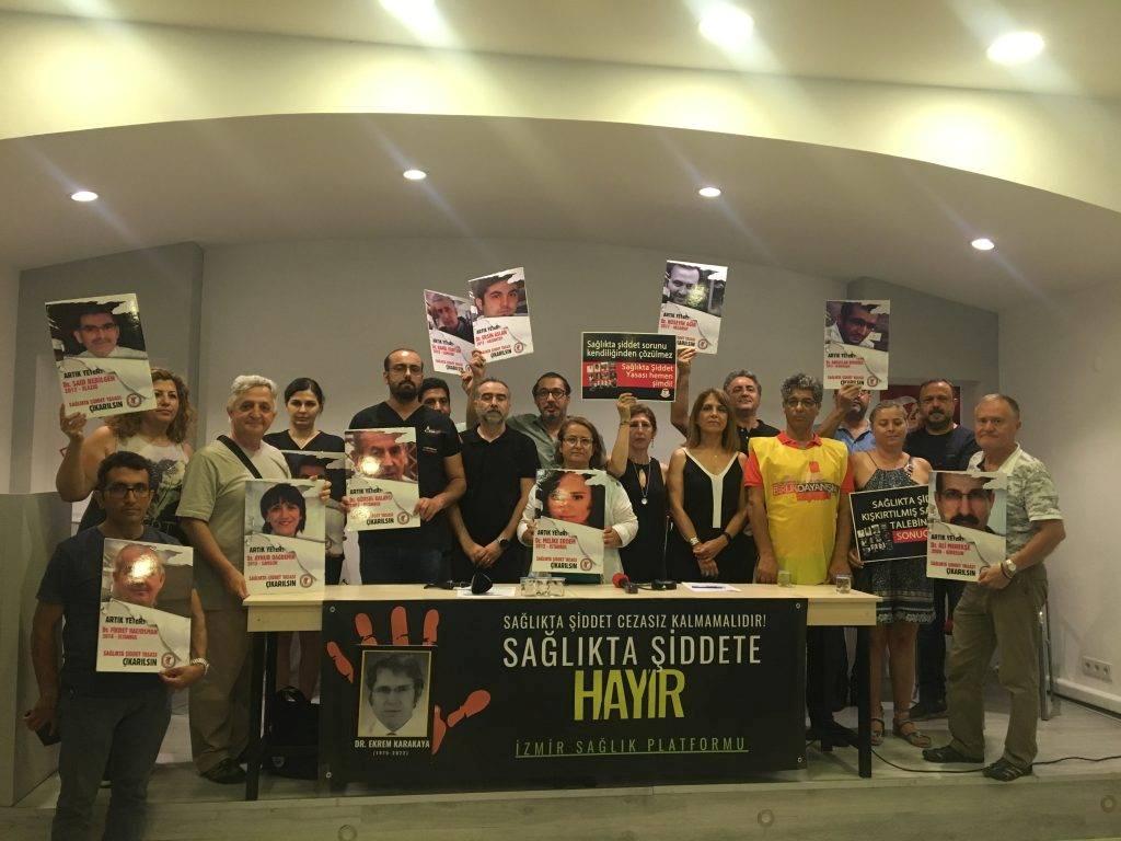 Dr. Ekrem Karakaya Anmasında, Hekimlerden ‘Sağlıkta Şiddet’ Hatırlatması!