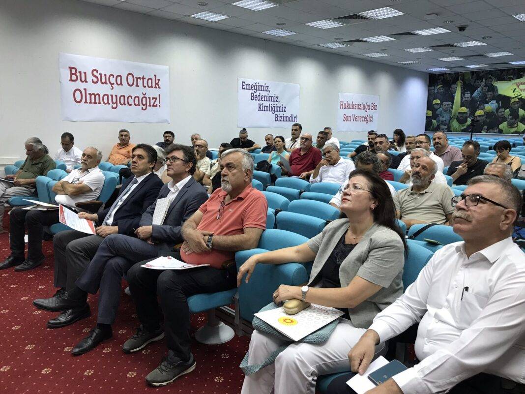 Eğitim Sen KHK İhraçları Hakkında Çalıştay Düzenledi