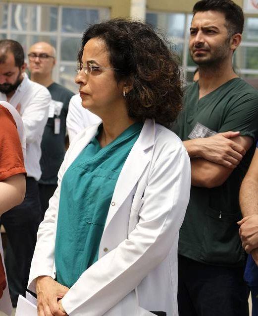 Hakim Hasta Yakınının Doktoru Polis Zoruyla İfadeye Götürmesi Protesto Edildi!