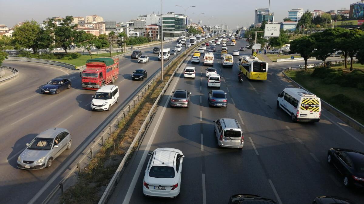 Kurban Bayramı sona erdi! İstanbul'da trafik yoğunluğu başladı