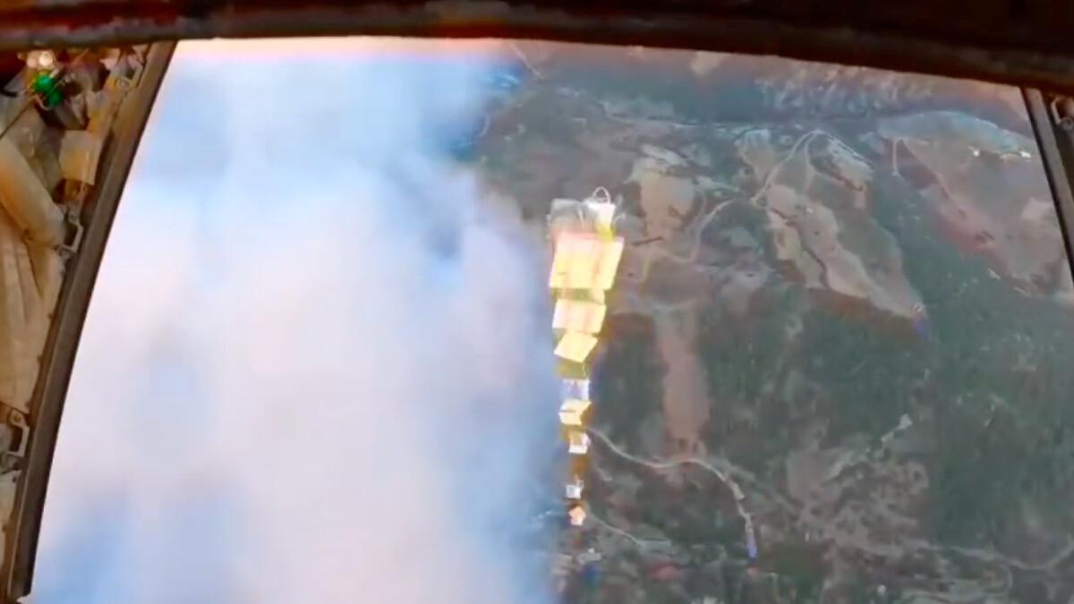 Mehmetçik'ten yangınla mücadeleye destek: 16 ton yangın bombası atıldı