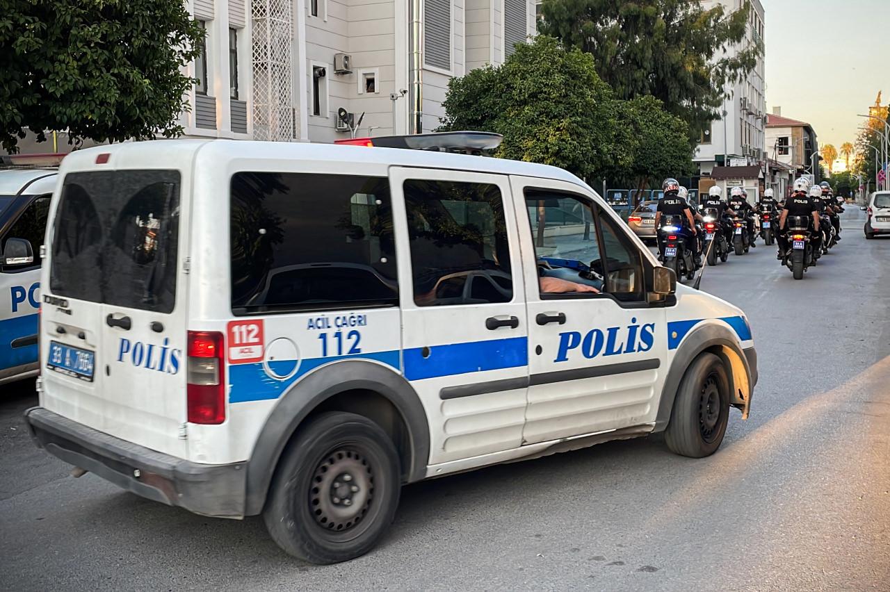 Operasyon üzerine operasyon! Bu kez Mersin'de 350 polis katıldığı şafak operasyonu:!