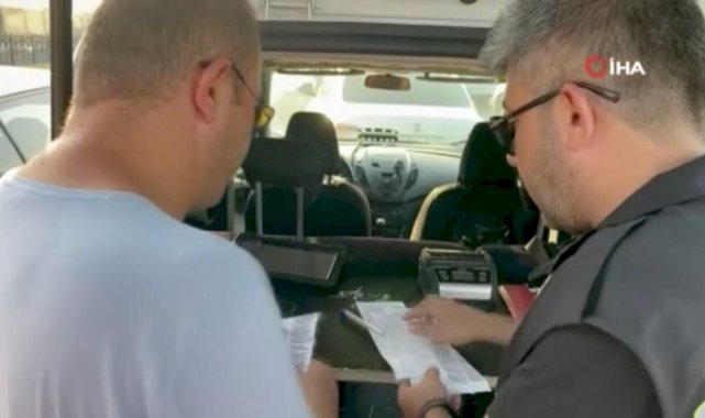 Ehliyetsiz ticari taksici denetim yapan polisi ezerek kaçmaya çalıştı