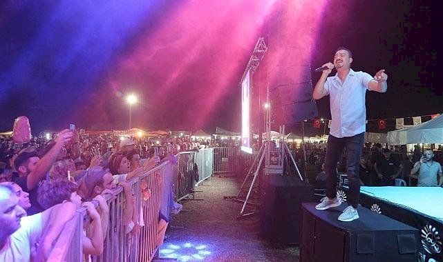 Gölcük Belediyesi Yazlık Kadırga Şenliği başladı