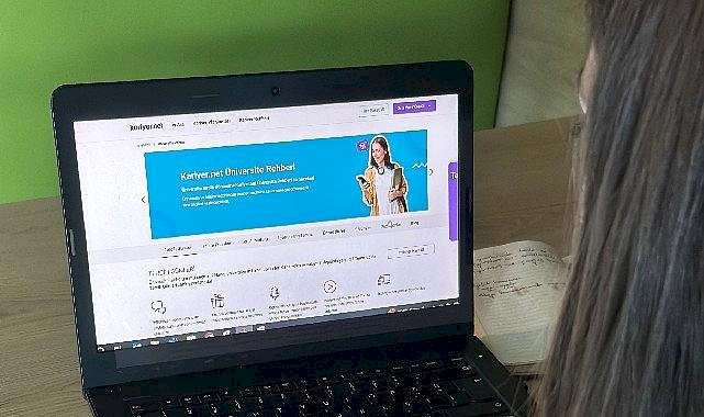"Kariyer.net Üniversite Rehberi" gençlere doğru tercihin anahtarını sunuyor