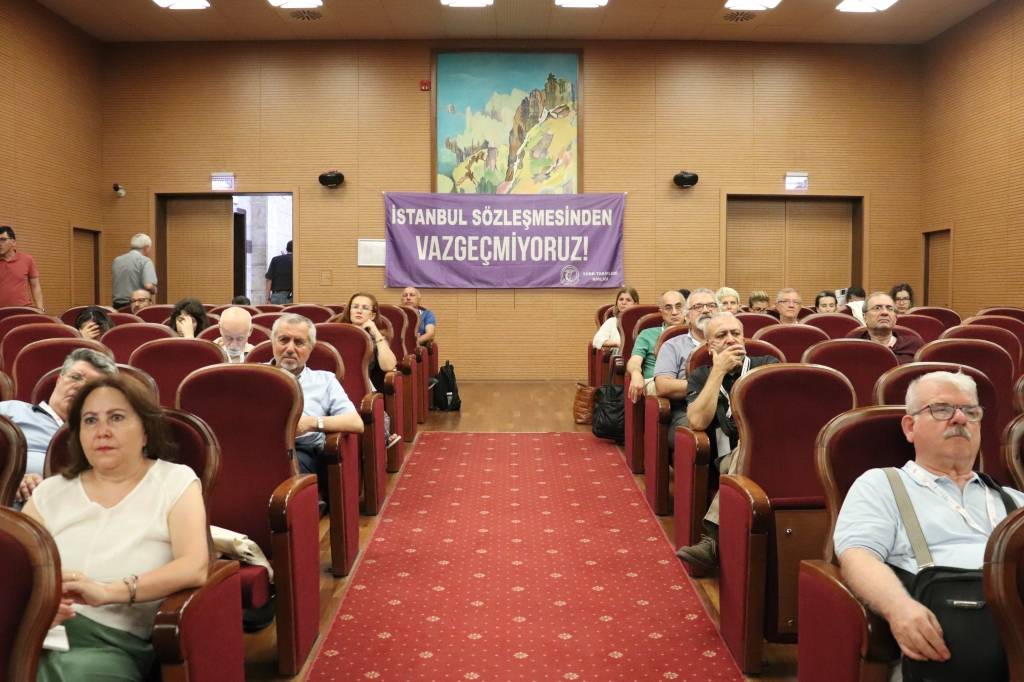TTB 75. Büyük Kongre’de “Hekim Emeğinin Değersizleşmesini Kabul Etmiyoruz!” Mesajı!