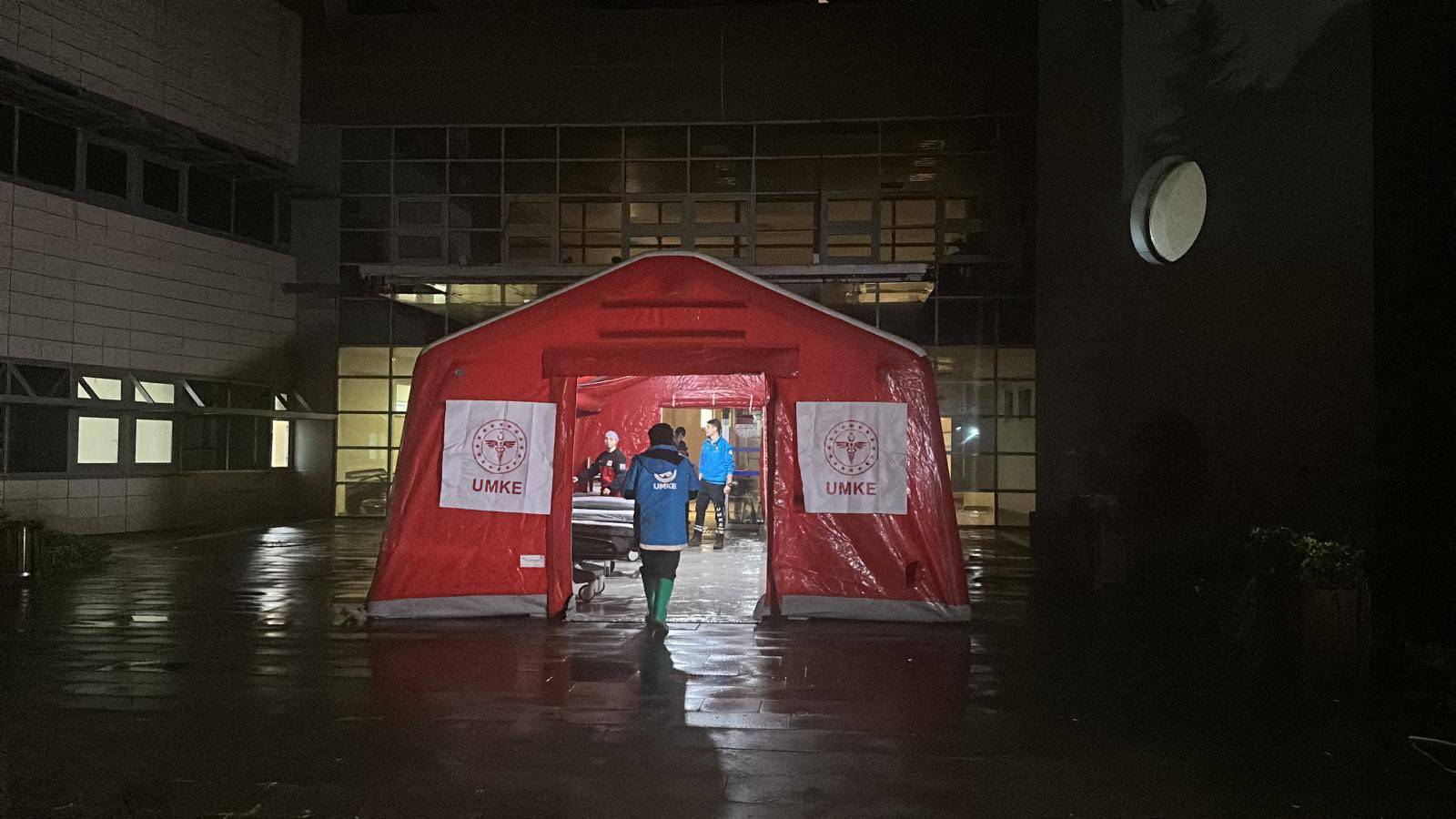 Zonguldak’ta Sel Felaketi, Hastaneler Sular Altında Kaldı!