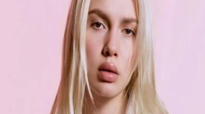 Aleyna Tilki'den bikinili pozlar