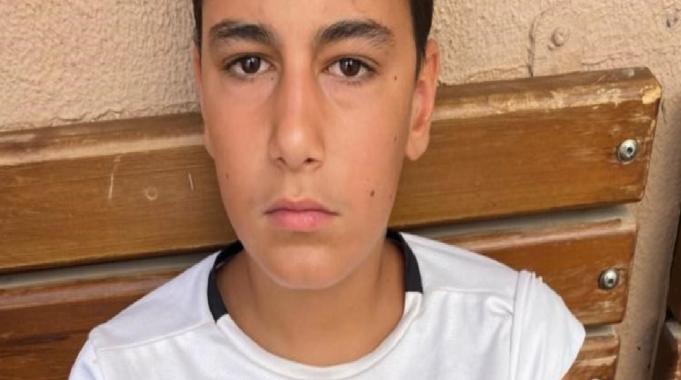 Antalya&#039;da dershaneye giden çocuğa 5 köpek saldırdı: Zıplayıp kolumu ısırdı