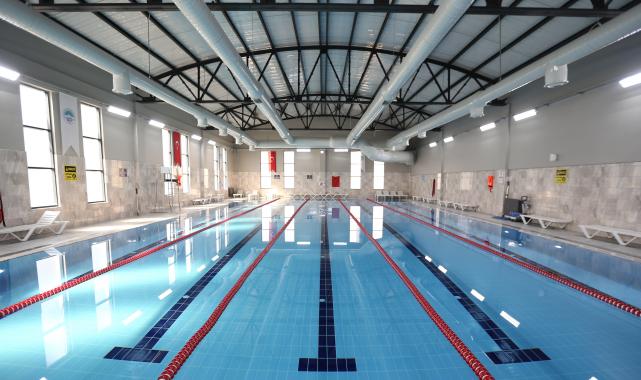 Başkan Büyükkılıç, Yeşilhisar Yüzme Havuzu’nun açılışını yaptı