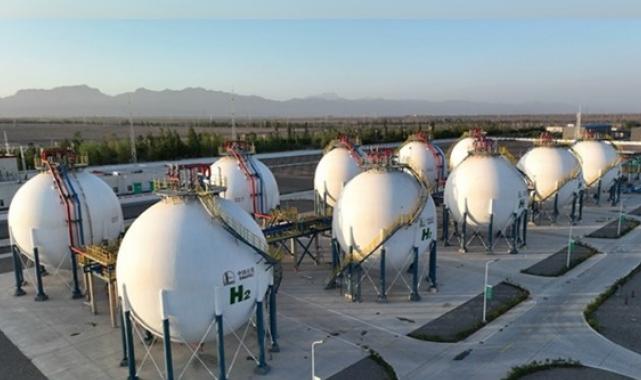 Çin’in güneşten yeşil hidrojen üreten projesi üretime başladı