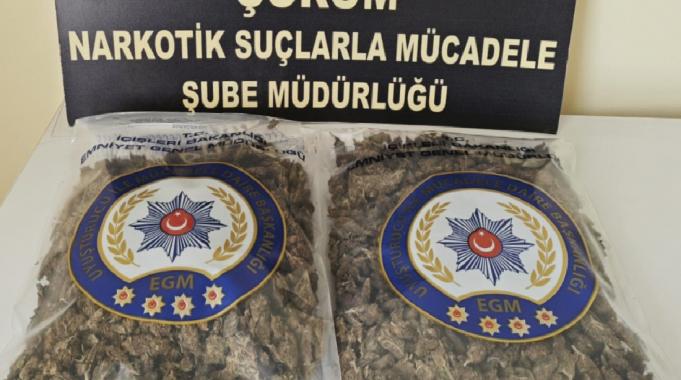 Çorum&#039;da uyuşturucu operasyonu! Bin 80 gram skunk maddesi yakalandı