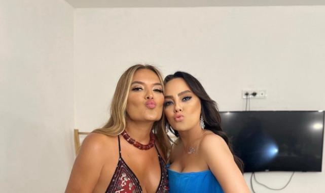 Demet Akalın, düet yaptığı Ebru Gündeş'in önünde saygıyla eğildi