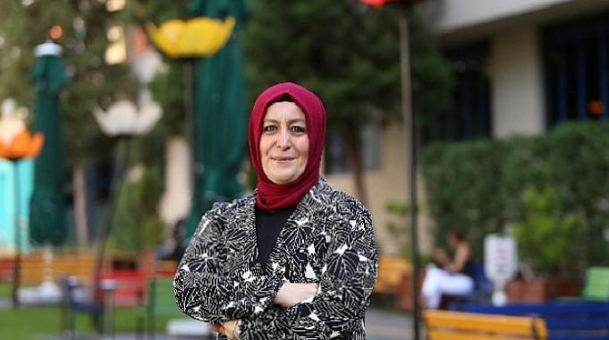 Dr. Öğr. Üyesi Fatma Turan: &quot;Sağlıklı ilişkiler, yalnızlık duygusuyla baş edebilmek için önemli&quot;