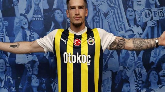 Fenerbahçeli Ryan Kent timsahı için bakıcı arıyor! Vereceği mş dudak uçuklattı!
