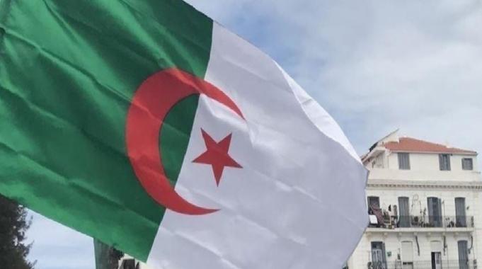 Fransa'nın Cezayir kararı: Savaş arşivlerine erişim kuralları esnetildi