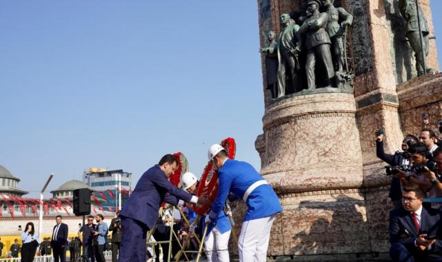 İmamoğlu, 30 Ağustos Zafer Bayramı törenlerine katıldı