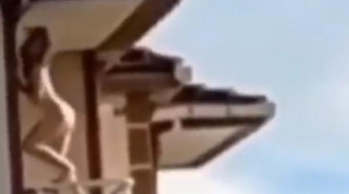 İstanbul Avcılar’da bir kadın, çıplak halde twerk yaptı