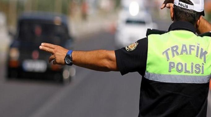 İstanbul&#039;da sürücüler denetlendi: 49 bin lira ceza yağdı