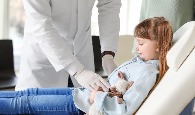 Karın ağrısı her 4 çocuktan 1'inde görülüyor