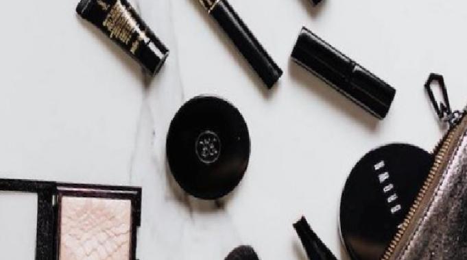 Makyaj ürünlerinde muhteşem sezon sonu indirimleri