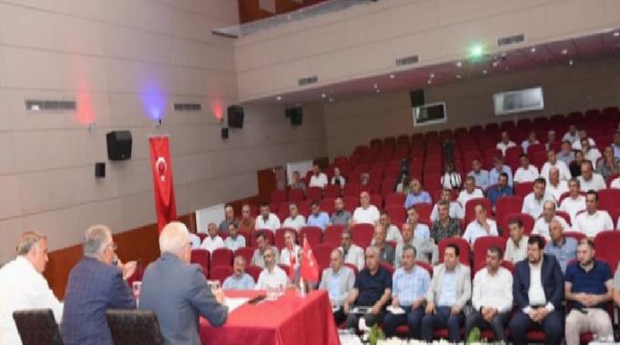 Memduh Büyükkılıç Develi&#039;de muhtarlarla buluştu