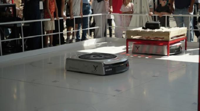 OPLOG, kendi geliştirdiği lojistik robotu TARQAN ile TEKNOFEST Ankara&#039;da