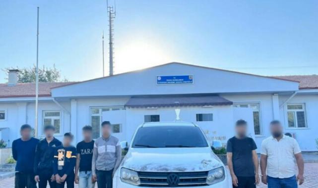 Polis kılığına giren göçmen kaçakçılarına operasyon