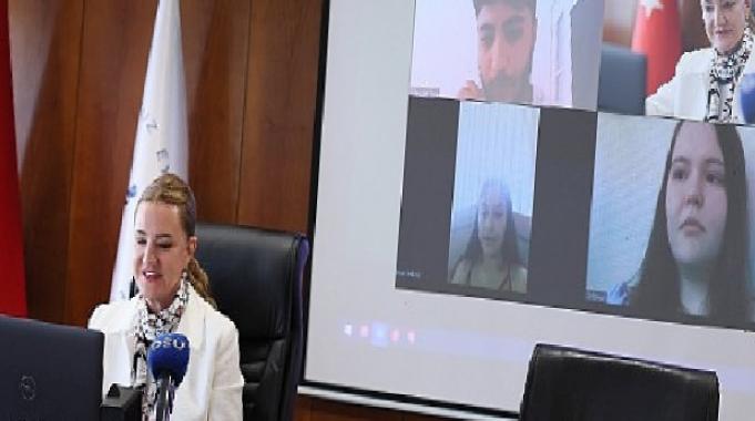 Rektör Hotar, DEÜ&#039;nün &#039;İlk&#039; öğrencileriyle buluştu