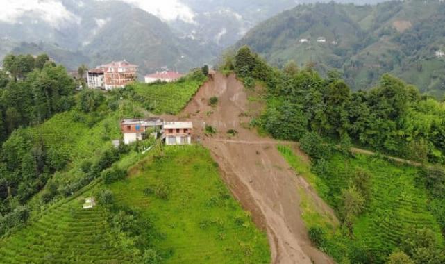 Rize'yi sel vurdu: Heyelan sonrası hasar tespit çalışmaları