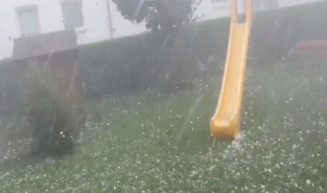 Almanya fırtınanın etkisi altında: Evlerin çatısı uçtu, yollar kapandı