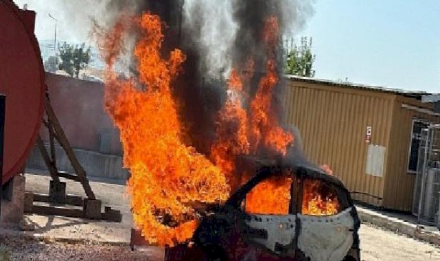 İtfaiyeden Ford Otosan'a yangına müdahale eğitimi