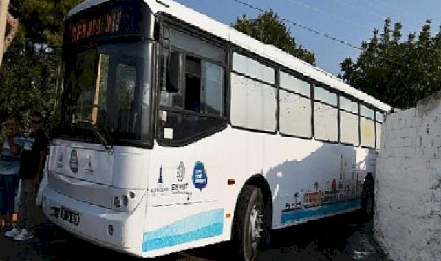 İzmir Büyükşehir Belediyesi Seferihisar'a otobüs hibe etti