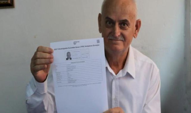 İzmir'de Binali Yıldırım'a benzeyen 68 yaşındaki adam üniversiteli oldu