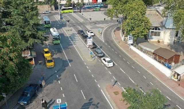 Kocaeli Büyükşehir'den yol çizgileriyle düzenli ve güvenli ulaşım