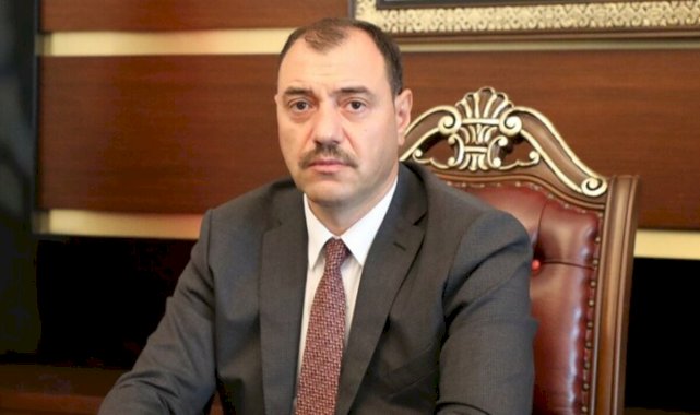 Sakarya Valisi Çetin Oktay Kaldırım'ın yaşlı kadınla sohbeti yüzleri gülümsetti