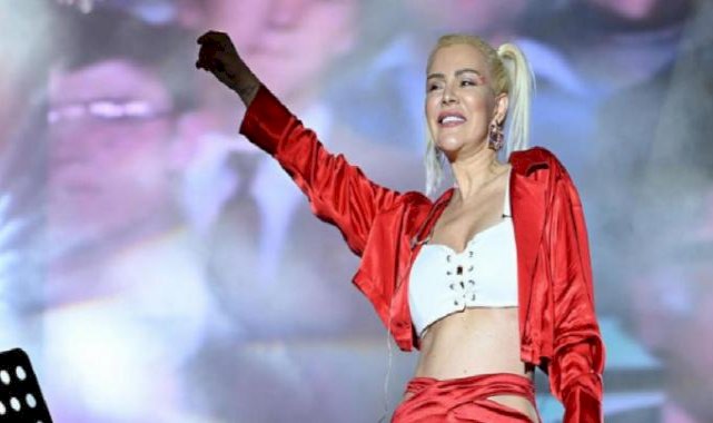 Şarkıcı Ömür Gedik'in torun sevinci