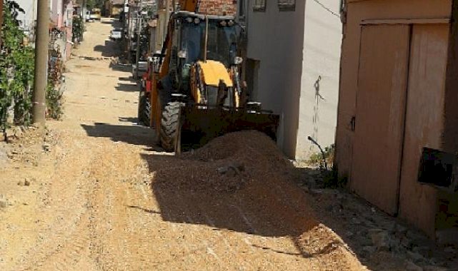 Serik'te iki mahallenin içme suyu hattı yenilendi