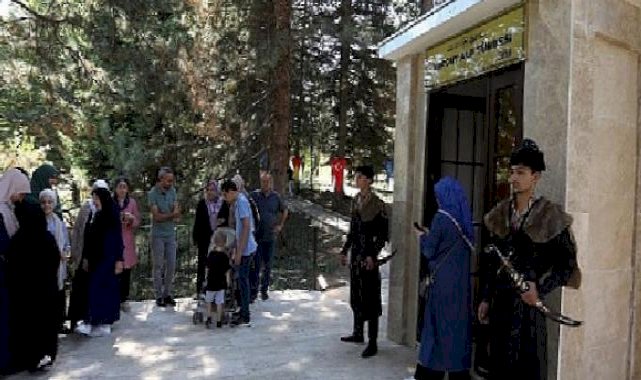 Turgut Alp Türbe Gezileri Başladı