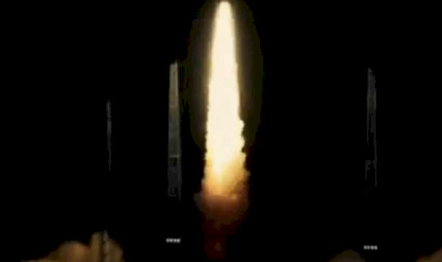 Yerli ve milli Sonda Roketi'nin fırlatma testi başarıyla gerçekleşti