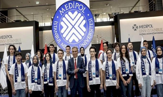 YKS birincisi 5 öğrencinin tercihi Medipol Üniversitesi oldu