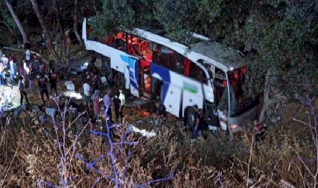 Yolcu otobüsü şarampole uçtu! 12 kişi öldü