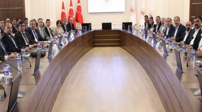 Teklif Müzakere Masasında