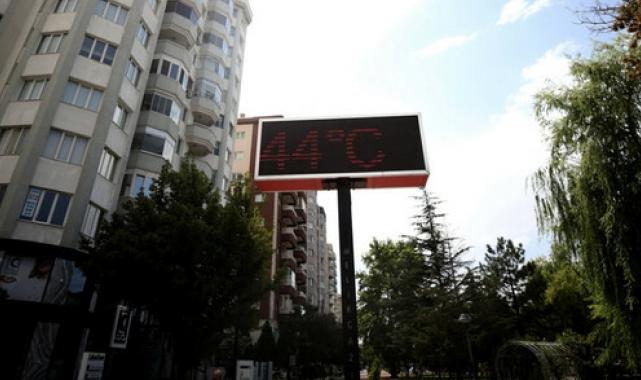 Uzman isim aşırı sıcakların ne kadar süreceğini açıkladı