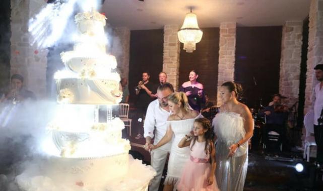 Volkan Konak, düğüne doymadı