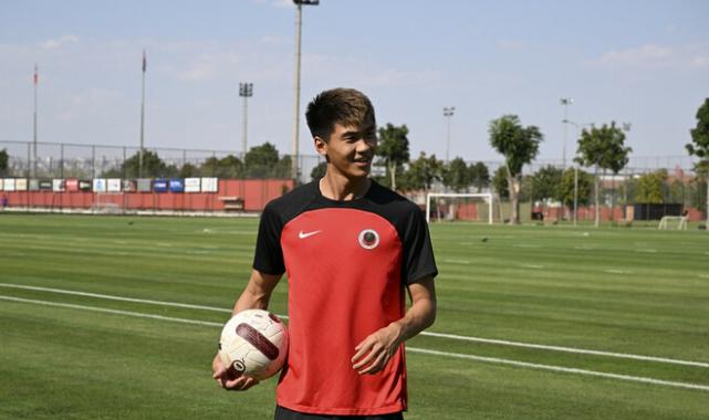 Wu Shaocong: Türkiye'ye gelebilmek için çok çabaladım